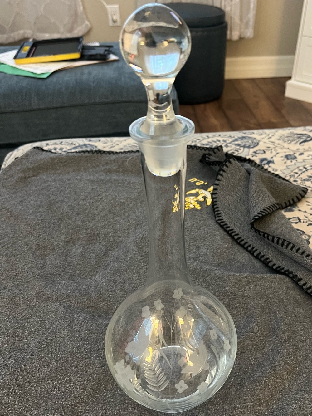 vintage 16” crystal decanter w/etched floral design a matching glass stopper